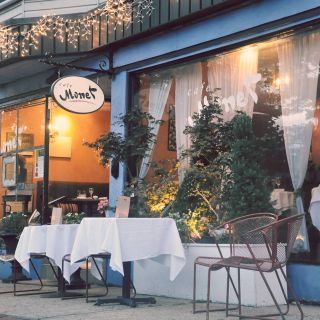 Cafe Monet