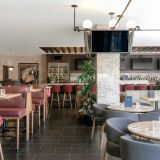 Cover image for Earls Kitchen + Bar - Square One
