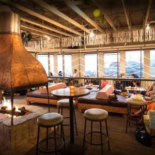 MIST Restaurant & Lounge
