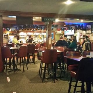 Horseshoe Bar and Grill