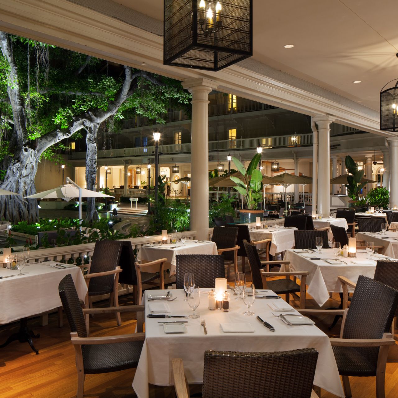 Beachhouse Moana Surfrider Restaurant Honolulu Hi Opentable