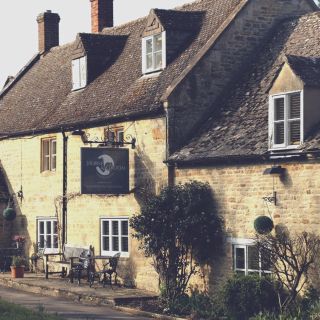 The Horse and Groom Inn
