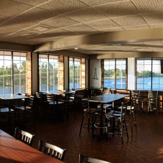 Thunder Bay River Bar & Grill