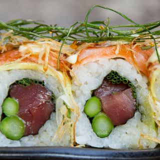 Kampai - Roble