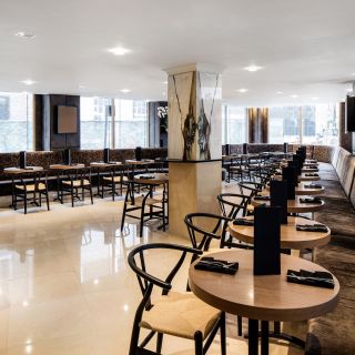 Berkshire Lounge Bar