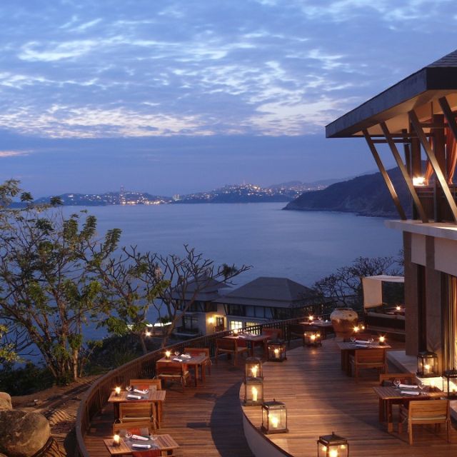 Saffron at Banyan Tree Updated 2024, Thai Restaurant in Acapulco, GRO