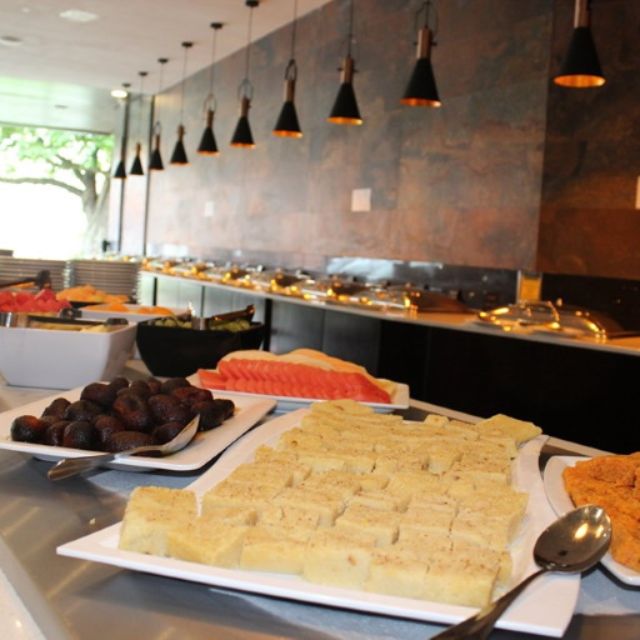 Tamashah Updated 2024, Indian Restaurant in Crawley, West Sussex