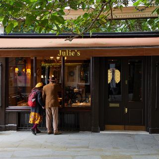 Julies Restaurant