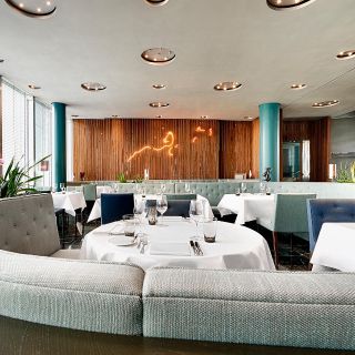 PHOENIX Restaurant & Bar