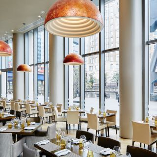 Manhattan Grill at the London Marriott Hotel Canary Wharf