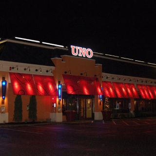 Uno Pizzeria & Grill - Framingham