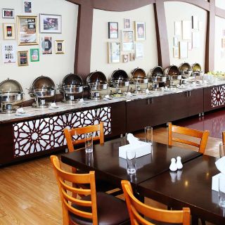 Ali Dine inn and Takeaway
