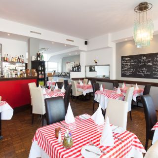 Fratellis Ristorante / Steakhouse / Pizzeria