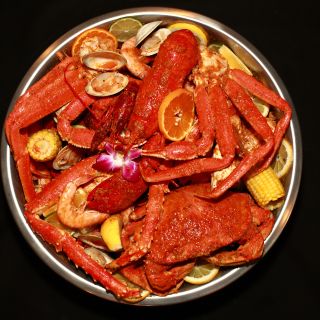 Nauti Cajun Crab