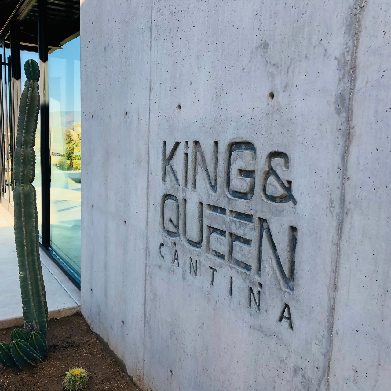 King & Queen Cantina – Terra Monarca