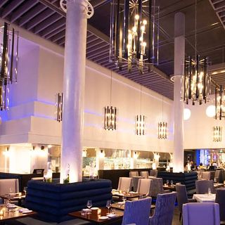 Petros82 Restaurant