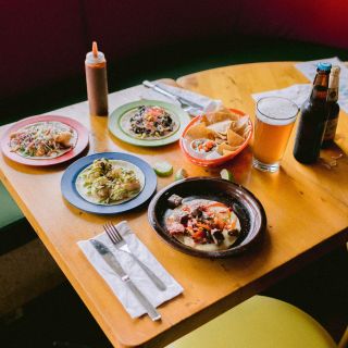 Los Cuervos Taqueria