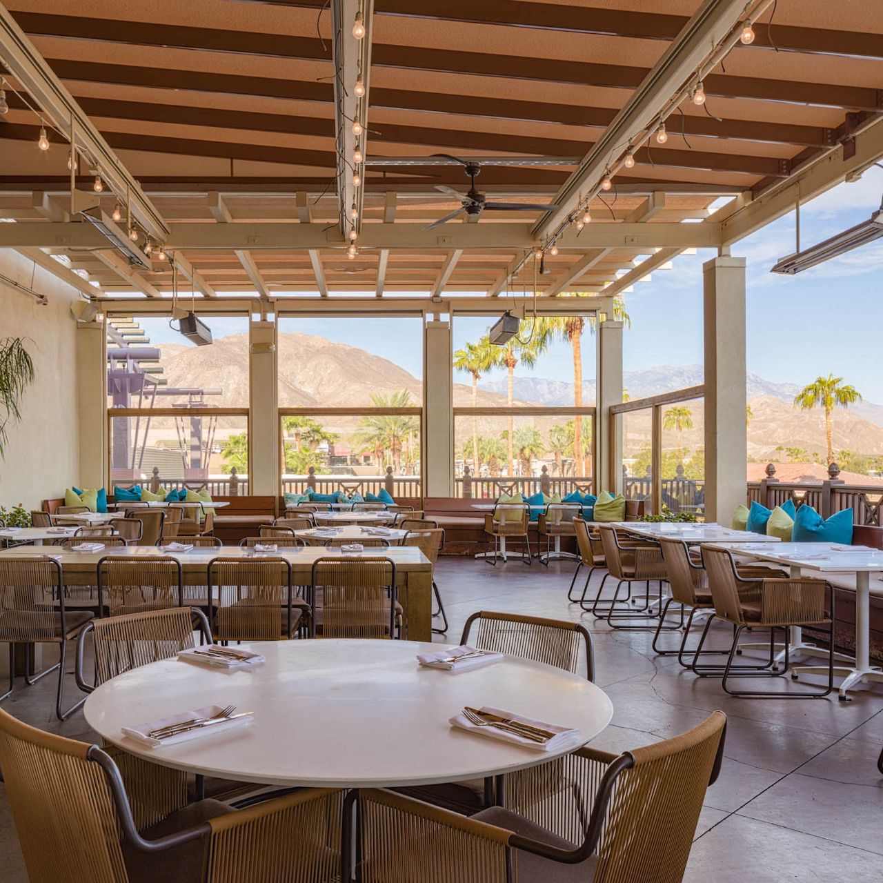 Tommy Bahama Restaurant in Palm Desert, CA