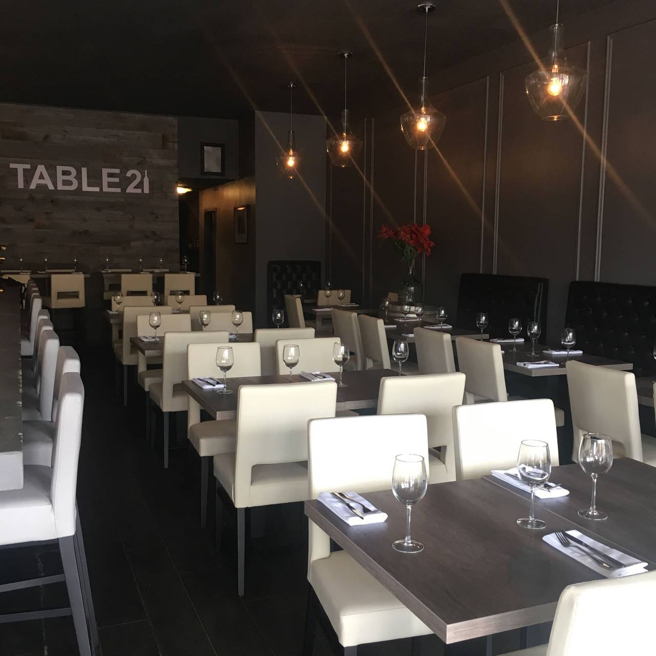 table 21 restaurant