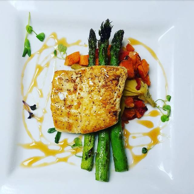 The Cabin Club Restaurant Westlake Oh Opentable