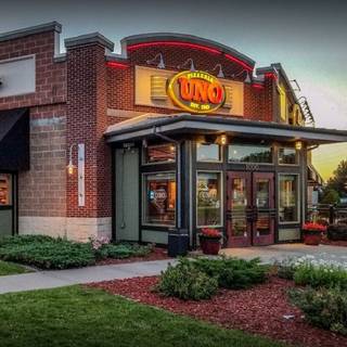 Uno Pizzeria & Grill - Lake Delton