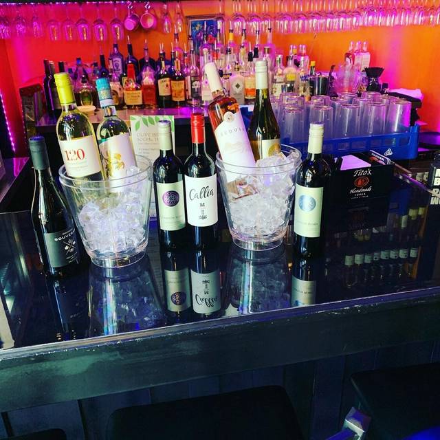 The Olive Bistro Midtown Updated 2024, Mediterranean Restaurant in