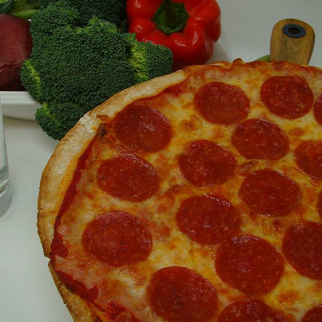 Dv Bar I Bistro Toronto Don Valley Hotel Suites Restaurant