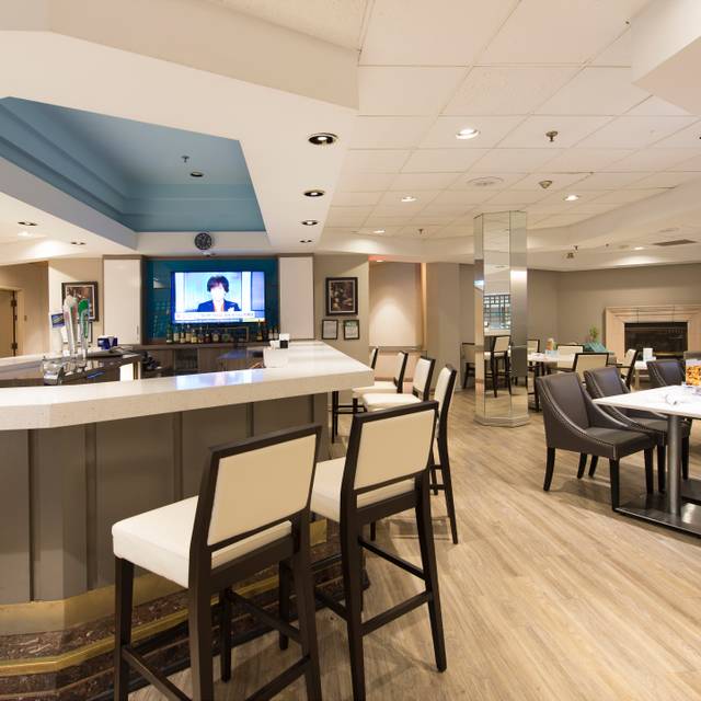 Dv Bar I Bistro Toronto Don Valley Hotel Suites Restaurant