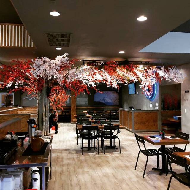 Top Sushi & Oyster Actualizado en 2024, restaurante de Sushi en