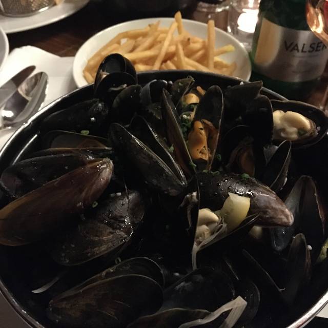 Brasserie Le Paris Restaurant Berlin Be Opentable