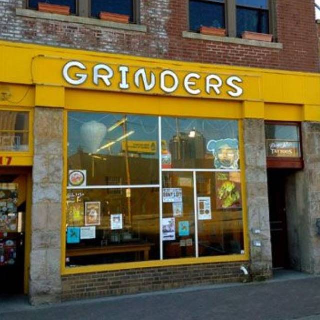 Grinders Updated 2024, American Restaurant in Kansas City, MO
