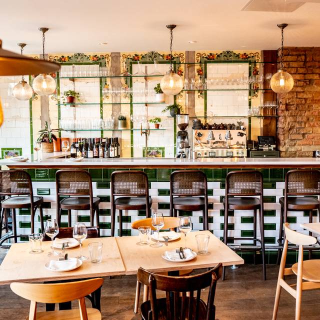 Lyon's Seafood & Wine Bar Restaurant London, London OpenTable