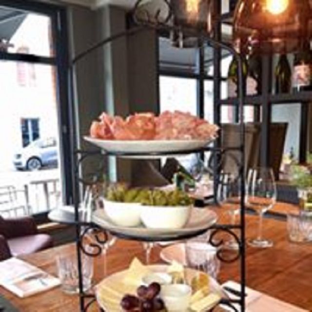Neumanns Bistro Weinbar St Georg Restaurant Hamburg Opentable