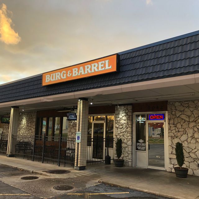 Burg & Barrel Overland Park Updated 2024, American Restaurant in
