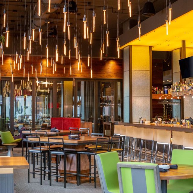 8up Elevated Drinkery Kitchen Restaurant Louisville Ky Opentable