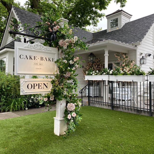 The Cake Bake Shop Broad Ripple Village Restaurant Indianapolis IN   Large 