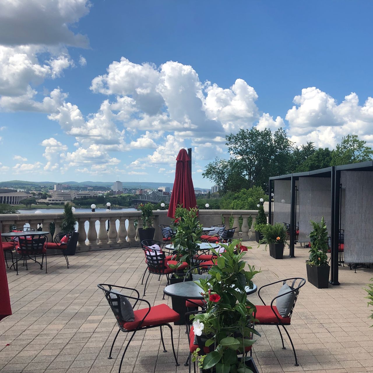 Terrasse Fairmont Chateau Laurier Restaurant Ottawa On Opentable