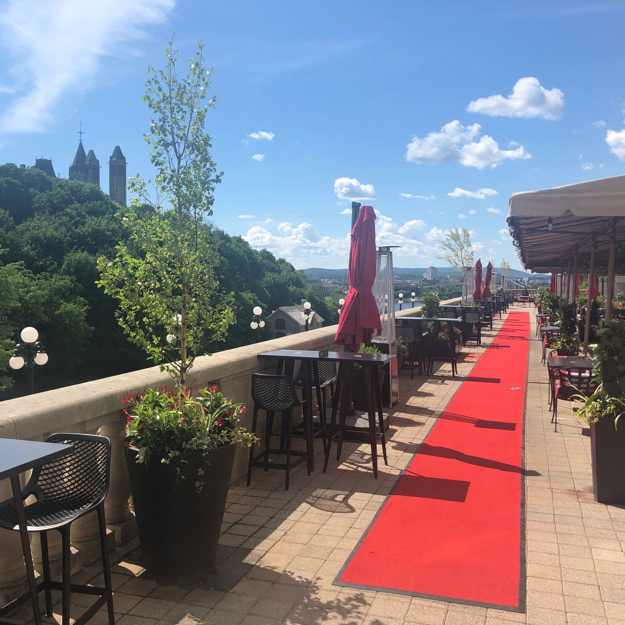 Terrasse Fairmont Chateau Laurier Restaurant Ottawa On Opentable