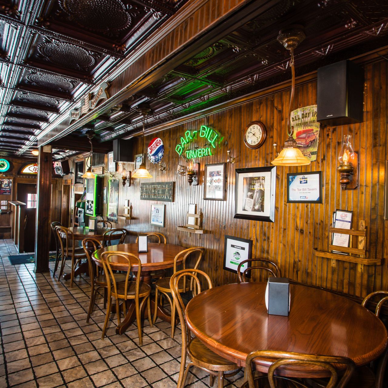 Chicken Wings - Food - Bar-Bill Tavern - Tavern in NY