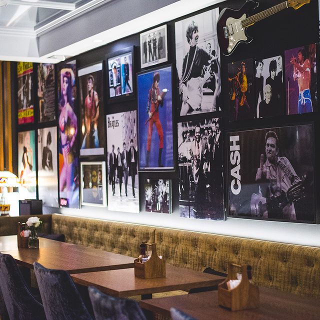 Abbey Road Cafe Updated 2024, Gastro Pub in St Kilda, AUVIC