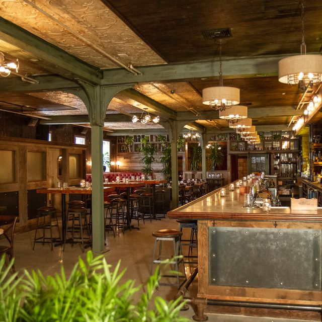 Repeal 33 Bar & Restaurant