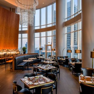 Top 10 Best Restaurants Near United Center in Chicago, IL