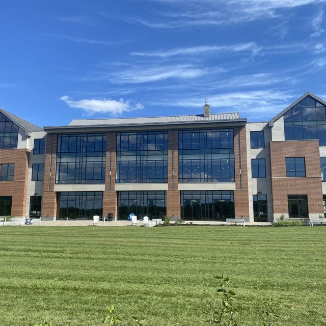 Restaurante Ripich Commons Dining Hall - University of New England ...