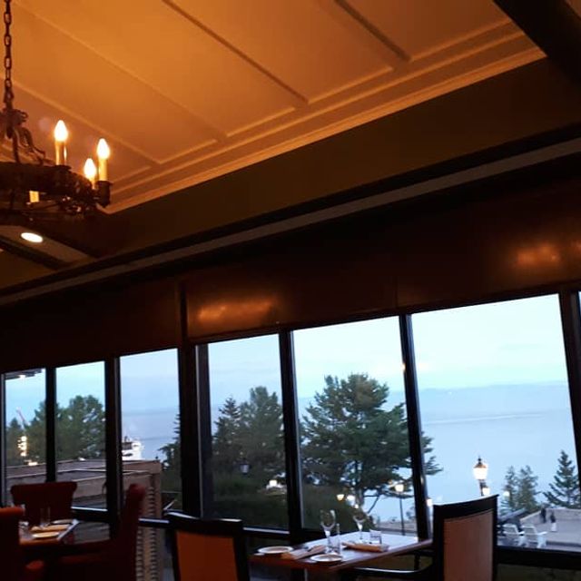 Le Saint Laurent La Malbaie Qc Opentable