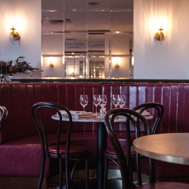 Hemingway S Wine Room Restaurant East Melbourne Vic Opentable