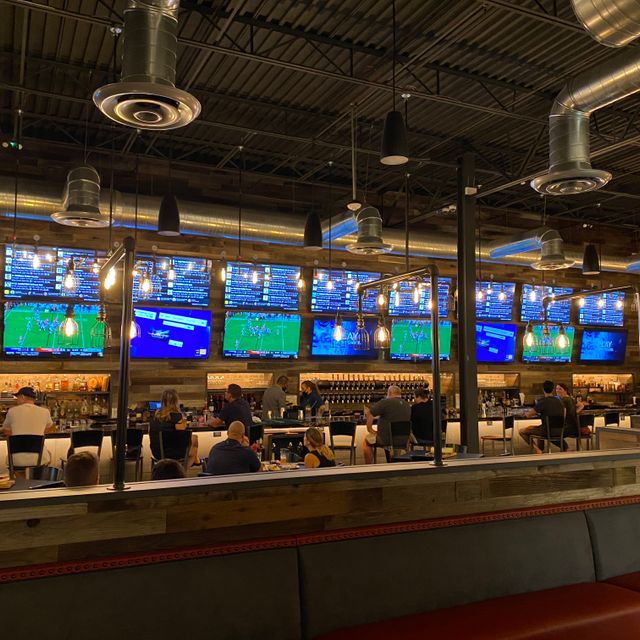 Taphouse Kitchen Phoenix Restaurant Phoenix Az Opentable