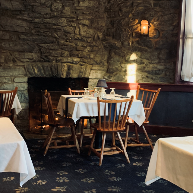 historic-revere-tavern-restaurant-paradise-pa-opentable