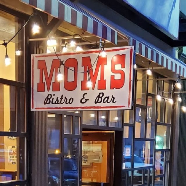 Mom's Kitchen & Bar in NYC