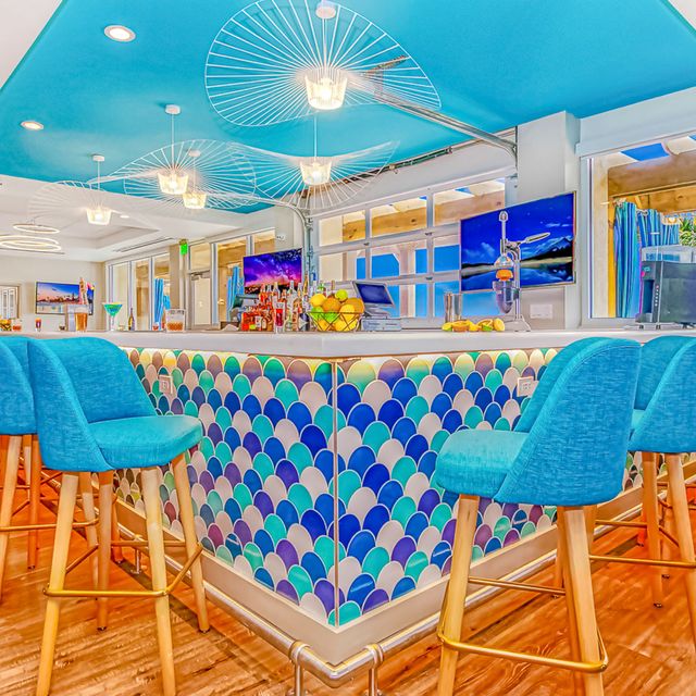 Saltaire Kitchen and Bar Updated 2024, Contemporary American