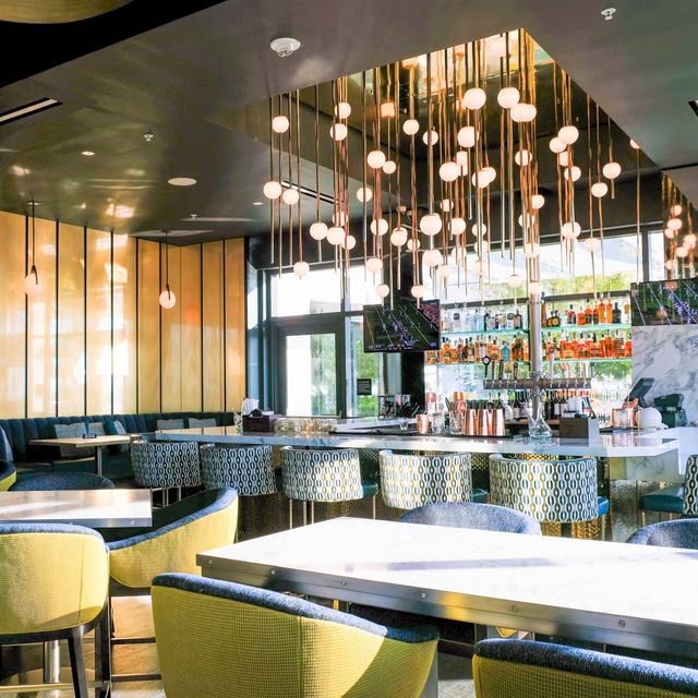 Blusky Restaurant And Bar Anaheim Ca, Round Table Anaheim Ca